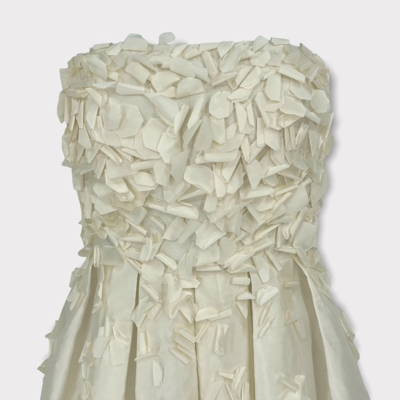 Calvin‎ Klein Ivory Wedding Strapless Dress - Picture 3 of 9